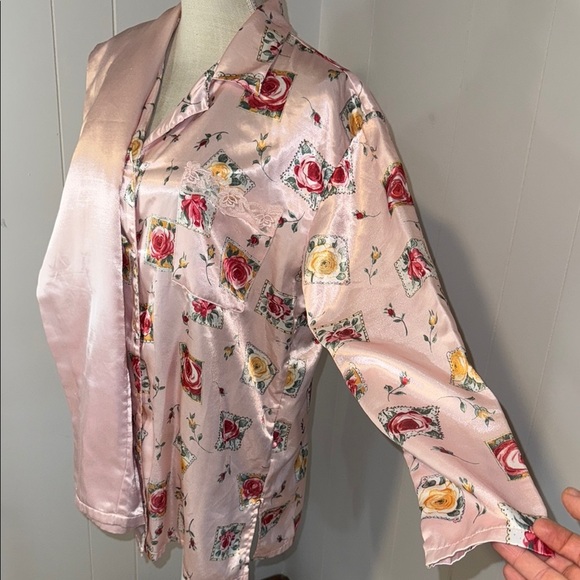 Tesori Pink Floral Satin Pajama Set - Picture 2 of 5